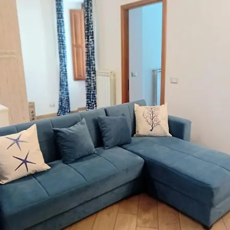 Light Blue House * Σαλέρνο